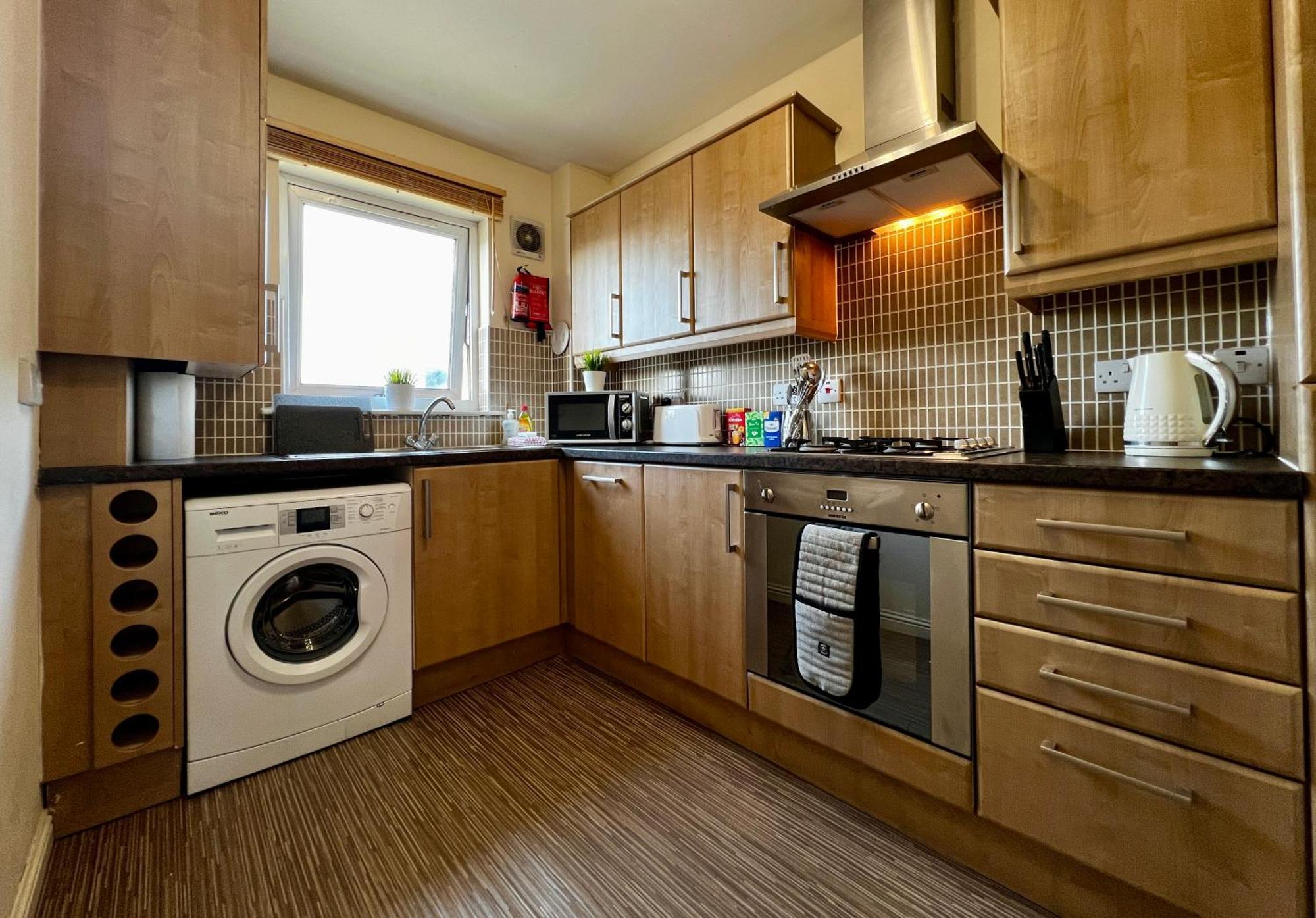 Stylish Modern Flat With Juliet Balcony & Parking Daire Glasgow Dış mekan fotoğraf