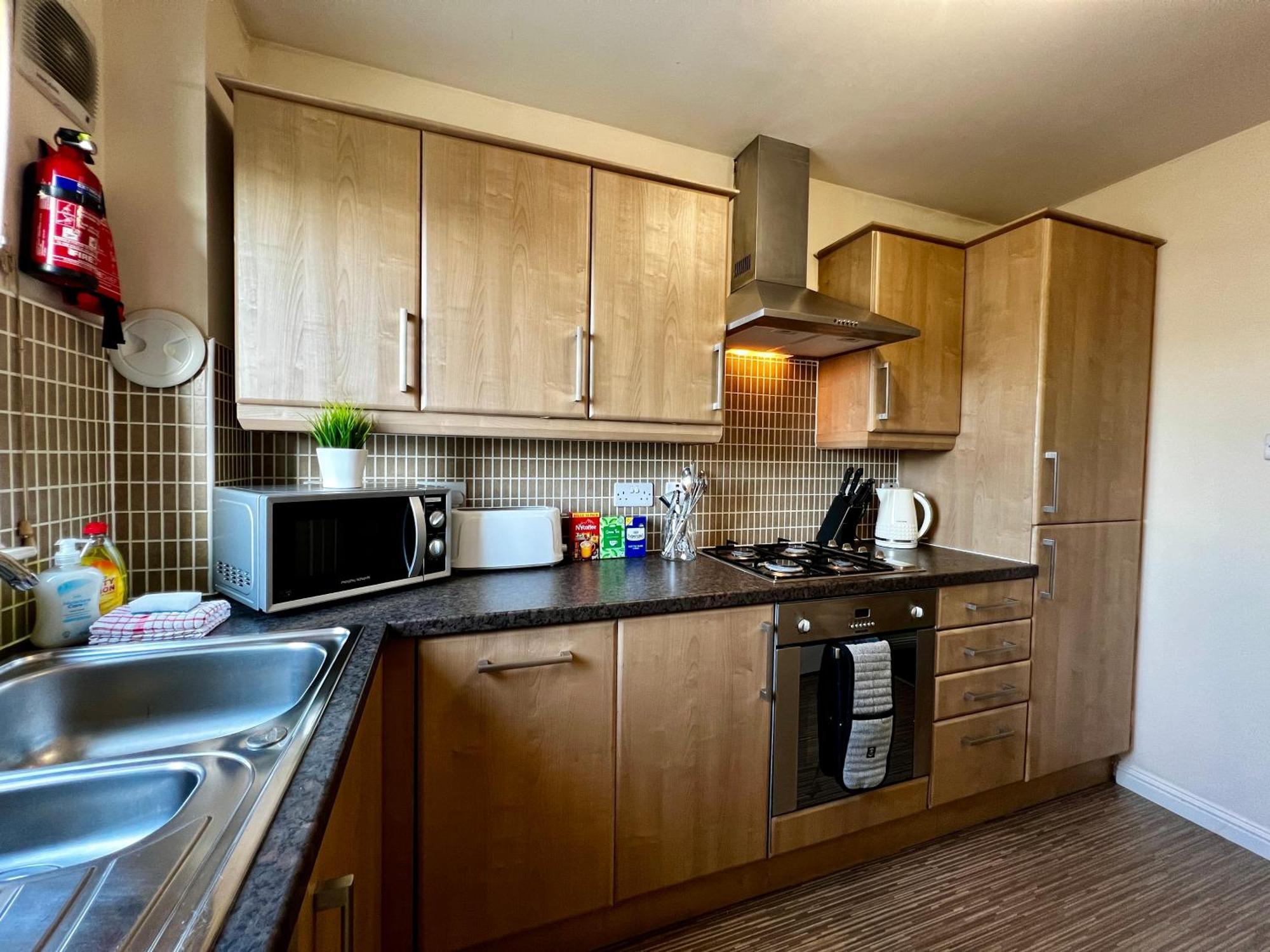 Stylish Modern Flat With Juliet Balcony & Parking Daire Glasgow Dış mekan fotoğraf