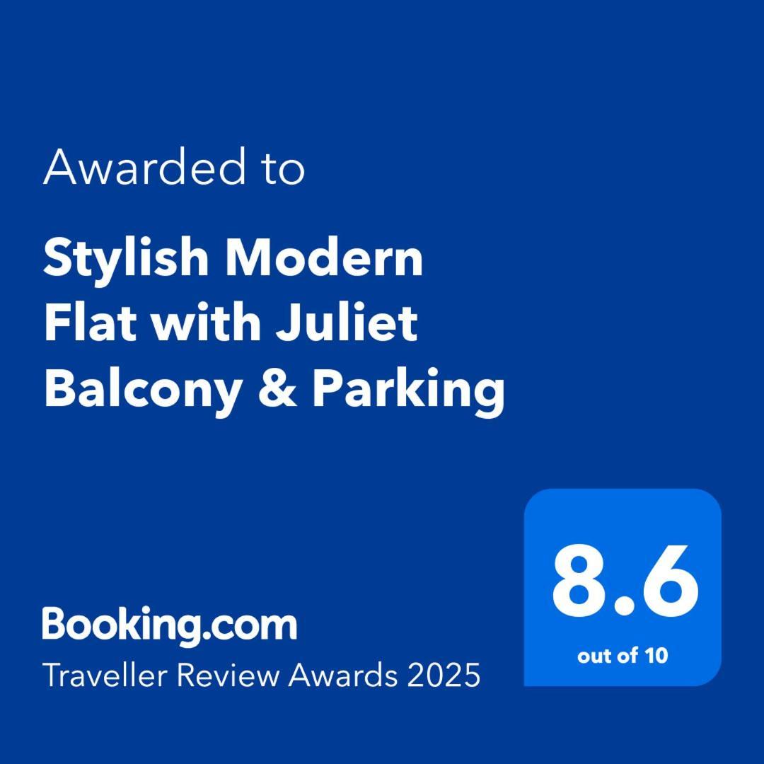 Stylish Modern Flat With Juliet Balcony & Parking Daire Glasgow Dış mekan fotoğraf